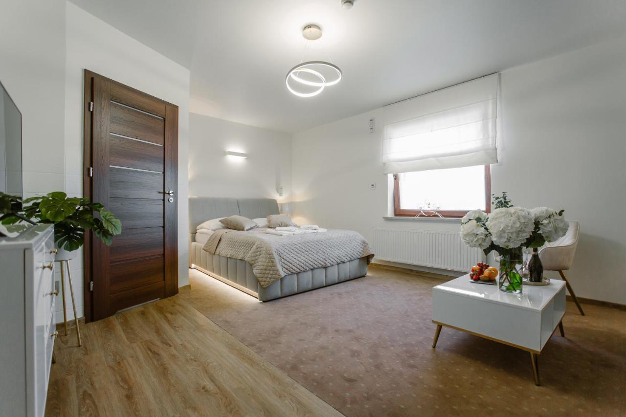 Hotel Kosmowski Września Dış mekan fotoğraf